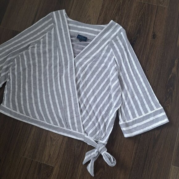 💙 Lucky Brand Soft Striped Wrap Top Wide Sleeves Preppy Size XL - Picture 3 of 10